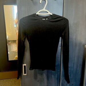 Black Aritzia TNA long sleeve top